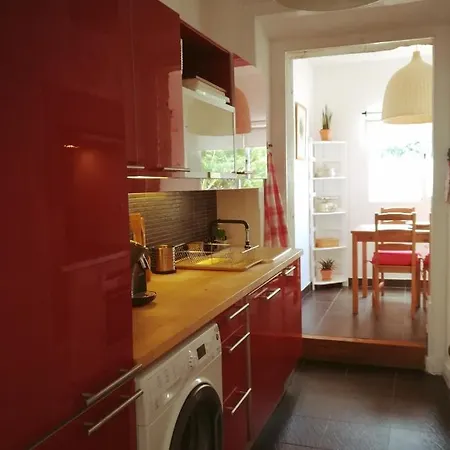 Lovely Near Belem Апартаменты *